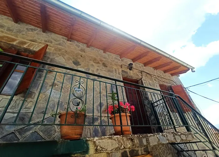 Apartman Feneos Apartment *